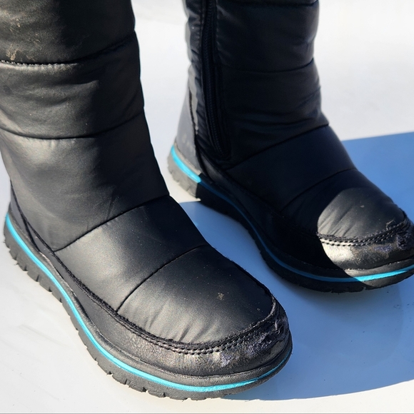 Kids Zip Up Fuzzy Snow Boot - Size 1 - Picture 2 of 13